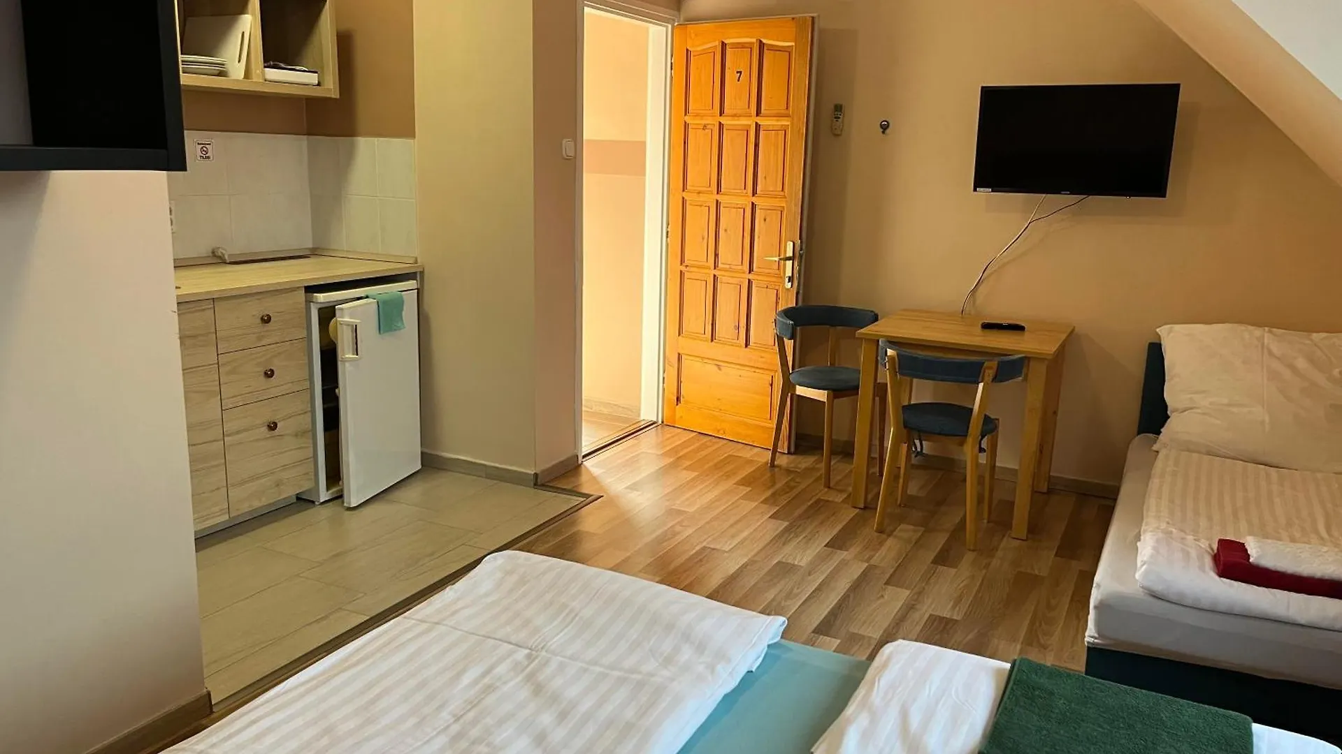 Petofi Vendeghaz Hotel Eger 0*,
